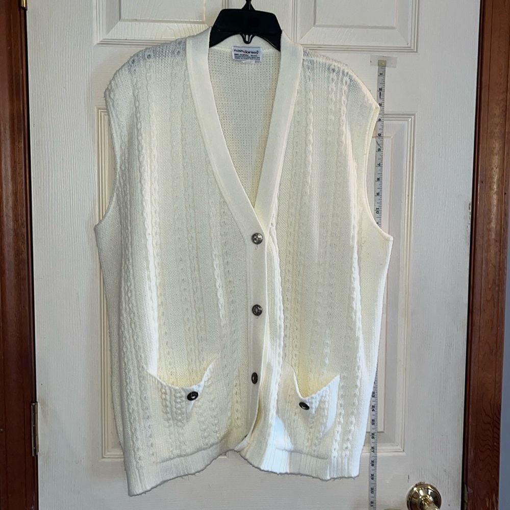 VTG-Nan Dorsey-cream-size 44(XL)-sleeveless, knit button-down cardigan made USA.